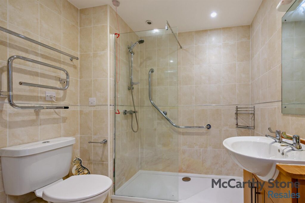 Ridgeway Court, Mutton Hall Hill, Heathfield, East Sussex, TN21 8NB