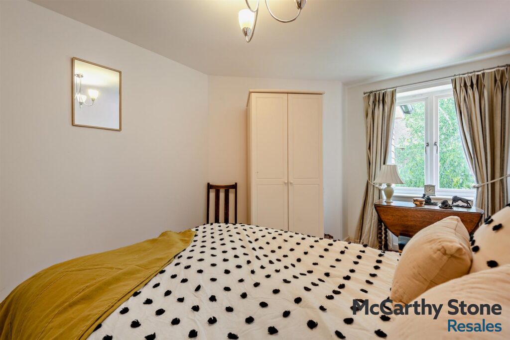 Morgan Court, Station Road, Petworth, West Sussex, GU28 0FE