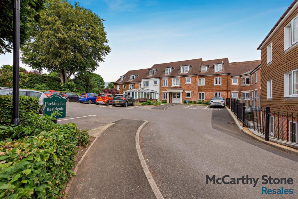 Portman Court, Grange Road, Uckfield, East Sussex, TN22 1FD