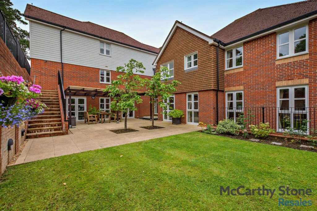 Ridgeway Court, Mutton Hall Hill, Heathfield, East Sussex, TN21 8NB