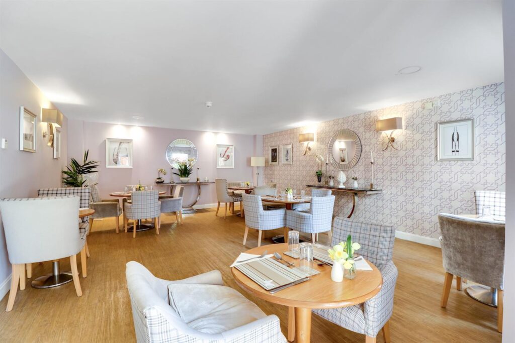 Manor Park Road, Chislehurst, BR7 5FT
