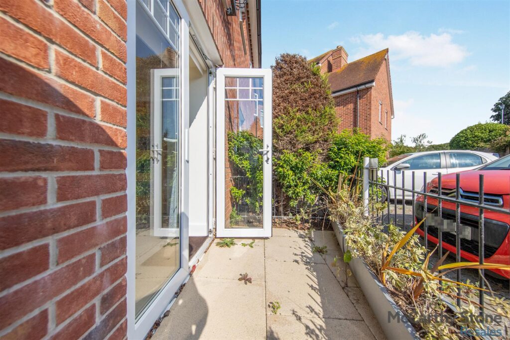 Victoria Gardens. Raglan Road, Frinton-On-Sea, Essex, CO13 9FA