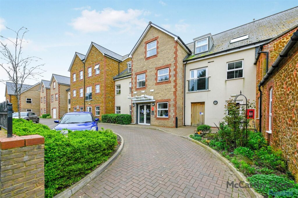 Eastland Grange, 16 Valentine Road, Hunstanton, Norfolk, PE36 5FA