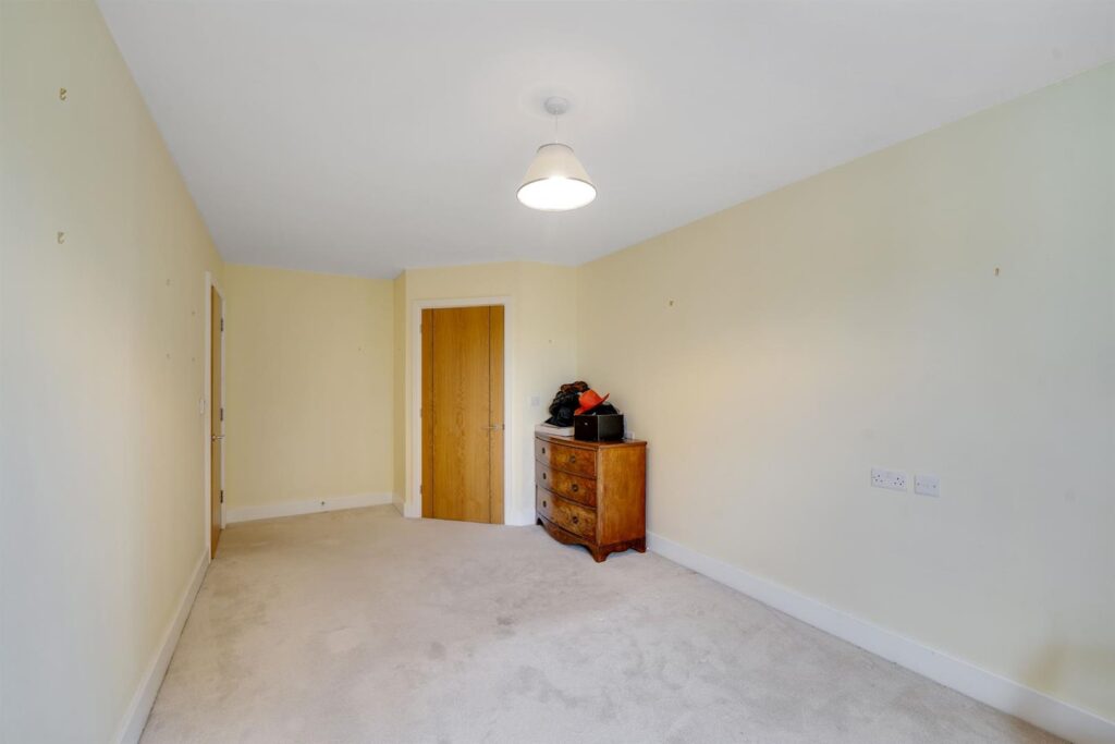 Kingston Road, Raynes Park, London, SW20 8DA