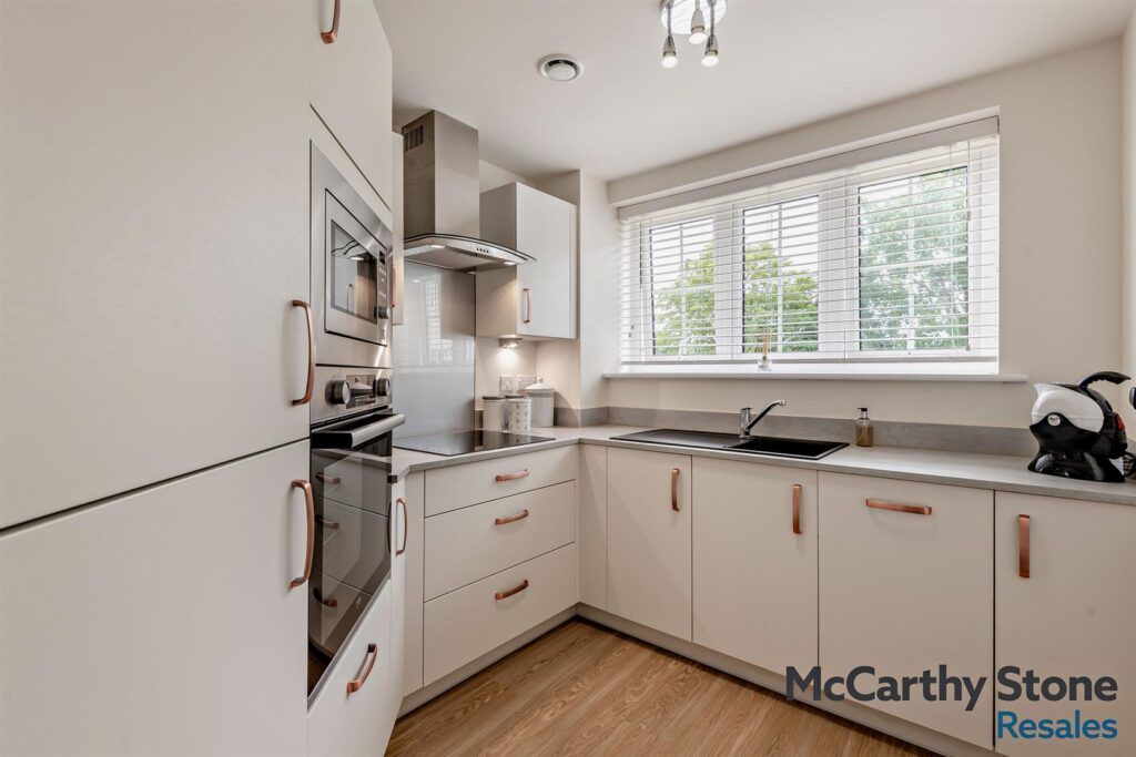 Weavers House, Highgate Hill, Hawkhurst, TN18 4FH