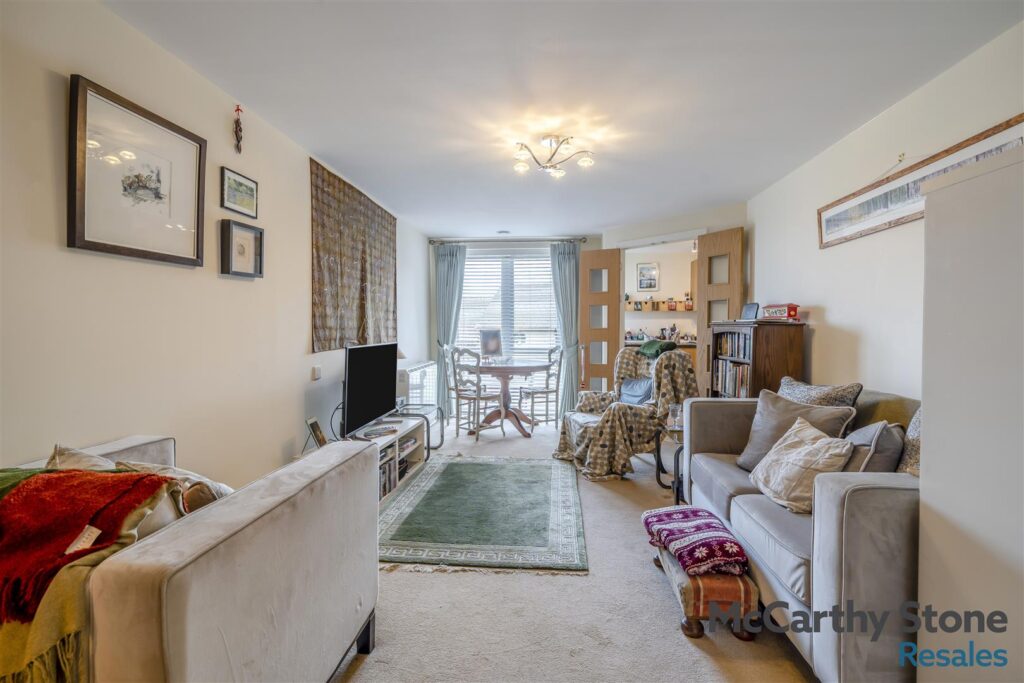 142 Greaves Road, Lancaster