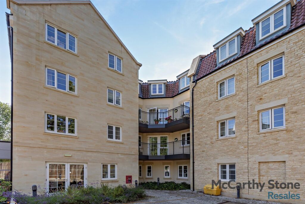 Lambrook Court, Gloucester Road, Larkhall, Bath