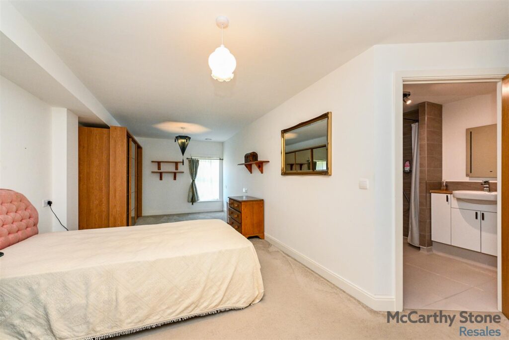 Eastland Grange, 16 Valentine Road, Hunstanton, Norfolk, PE36 5FA