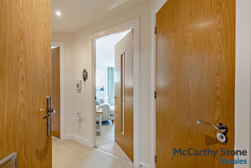 Weavers House, Highgate Hill, Hawkhurst, TN18 4FH