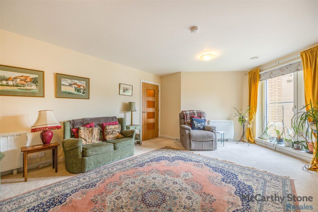 Lyle Court, 25 Barnton Grove, Edinburgh