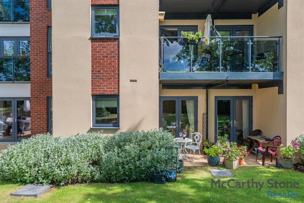 Thorneycroft, Wood Road, Tettenhall, WV6 8PR