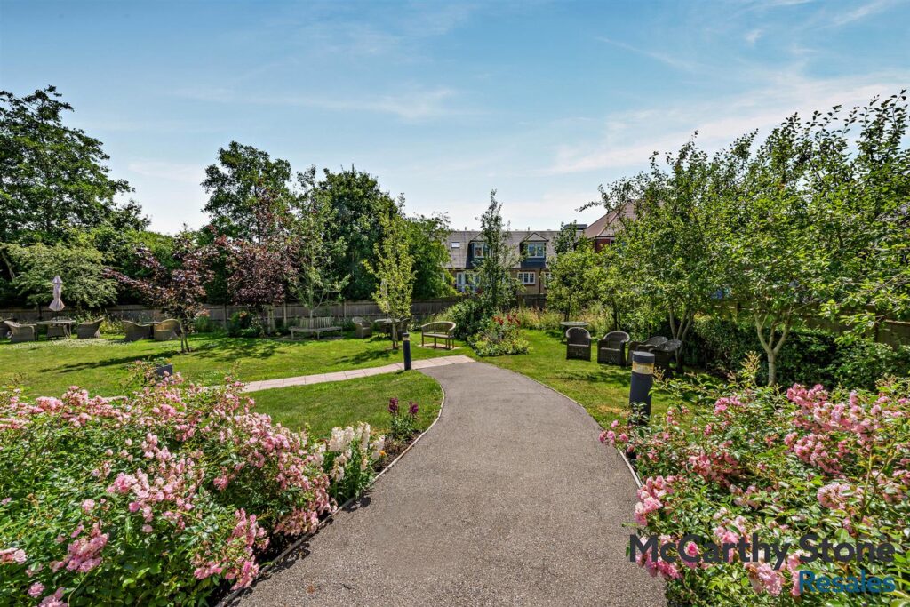 Oak Tree Court, Smallhythe Road, Tenterden, Kent, TN30 7EQ