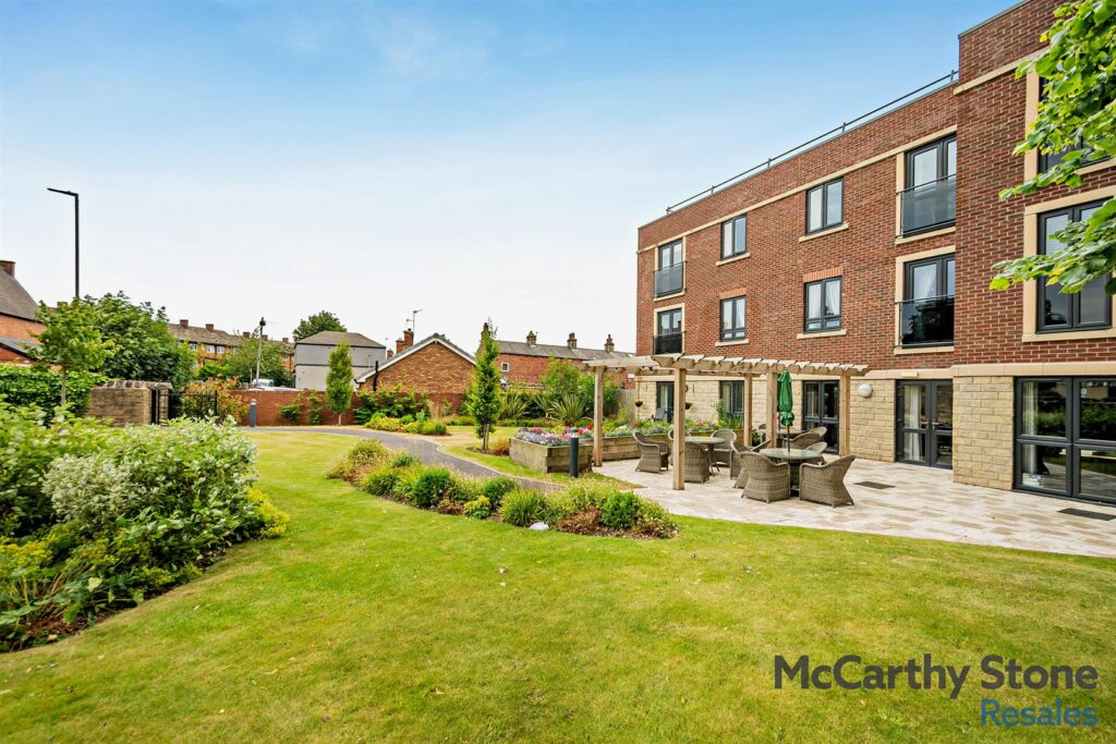 Whitaker Grange New Street, Ossett