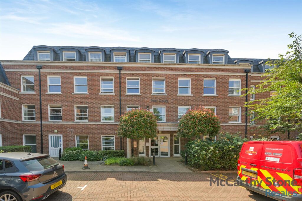Peel Court, College Way, Welwyn Garden City, Hertfordshire, AL8 6DG