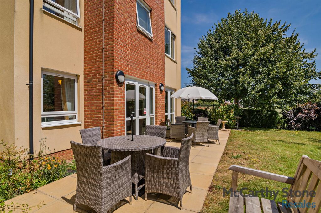 Fussells Court, Station Road, Worle, Weston-Super-Mare