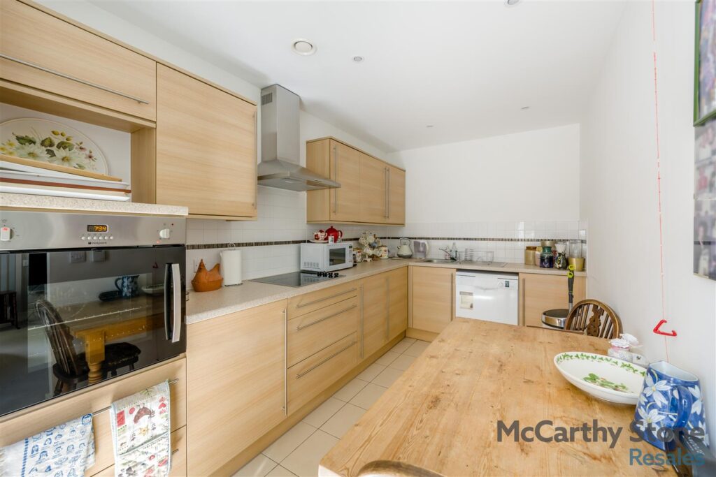 Peel Court, College Way, Welwyn Garden City, Hertfordshire, AL8 6DG