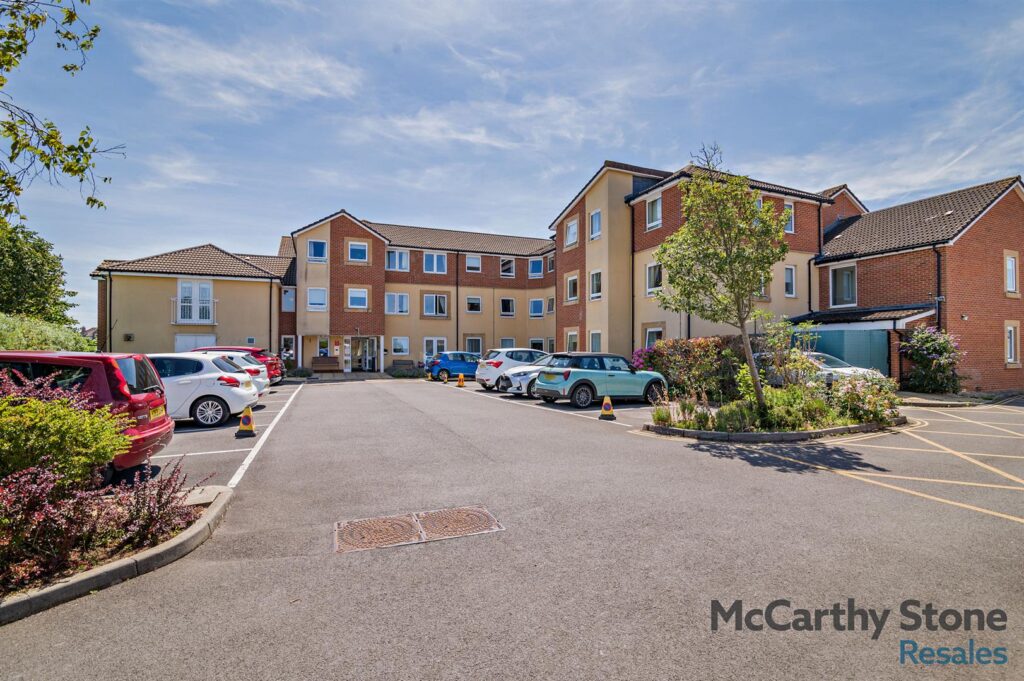 Fussells Court, Station Road, Worle, Weston-Super-Mare