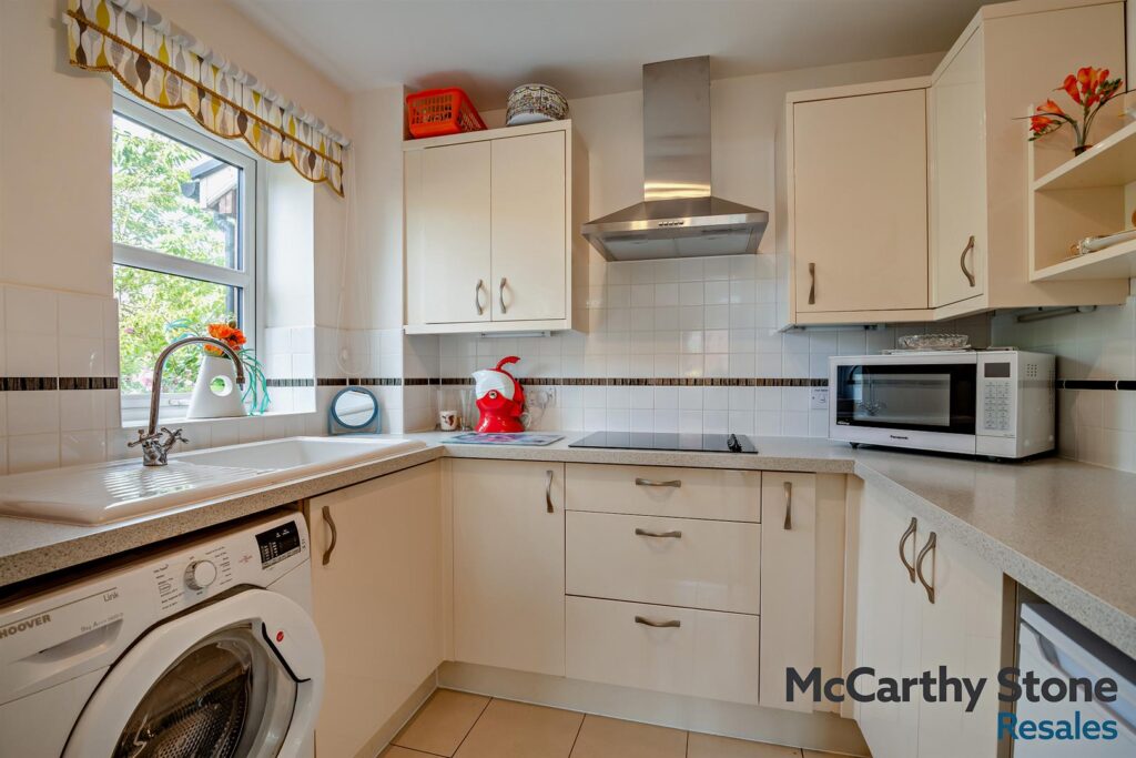 1 Barnes Wallis Court, Charles Briggs Ave, Howden
