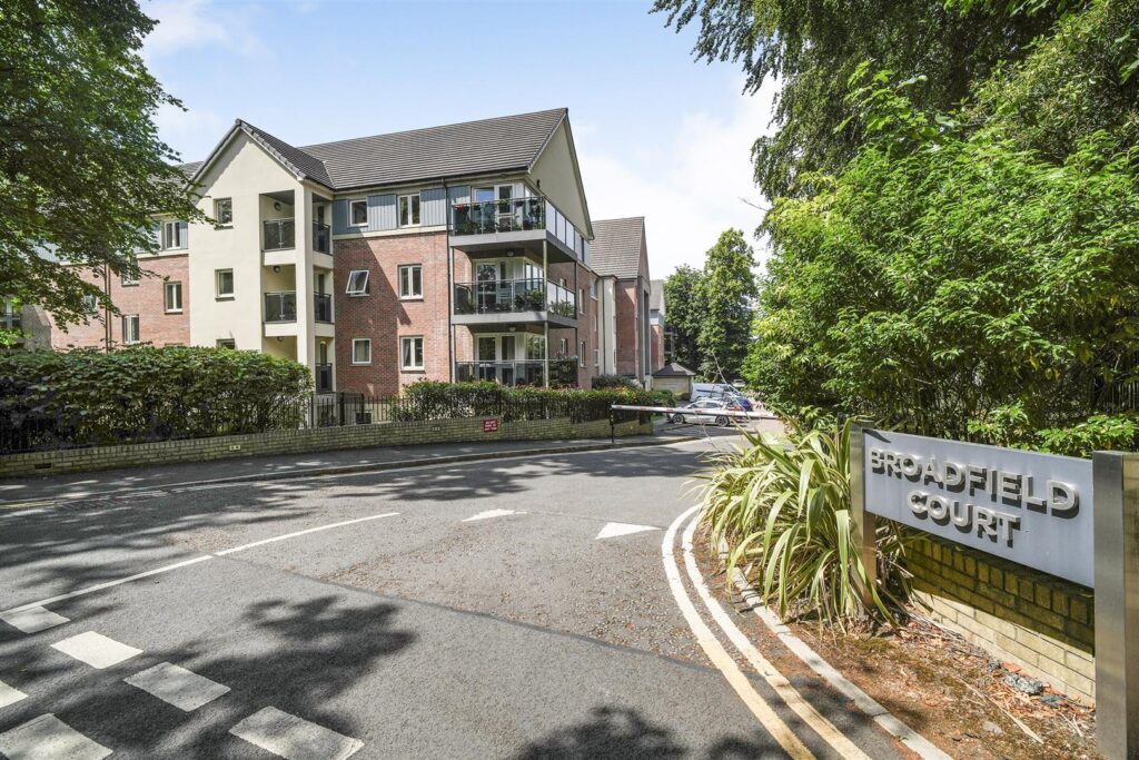 Broadfield Court, Park View Road, Prestwich, Manchester