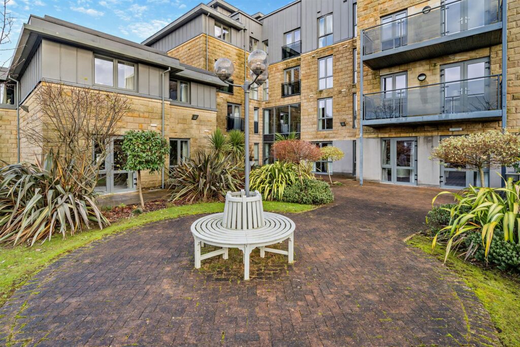 142 Greaves Road, Lancaster