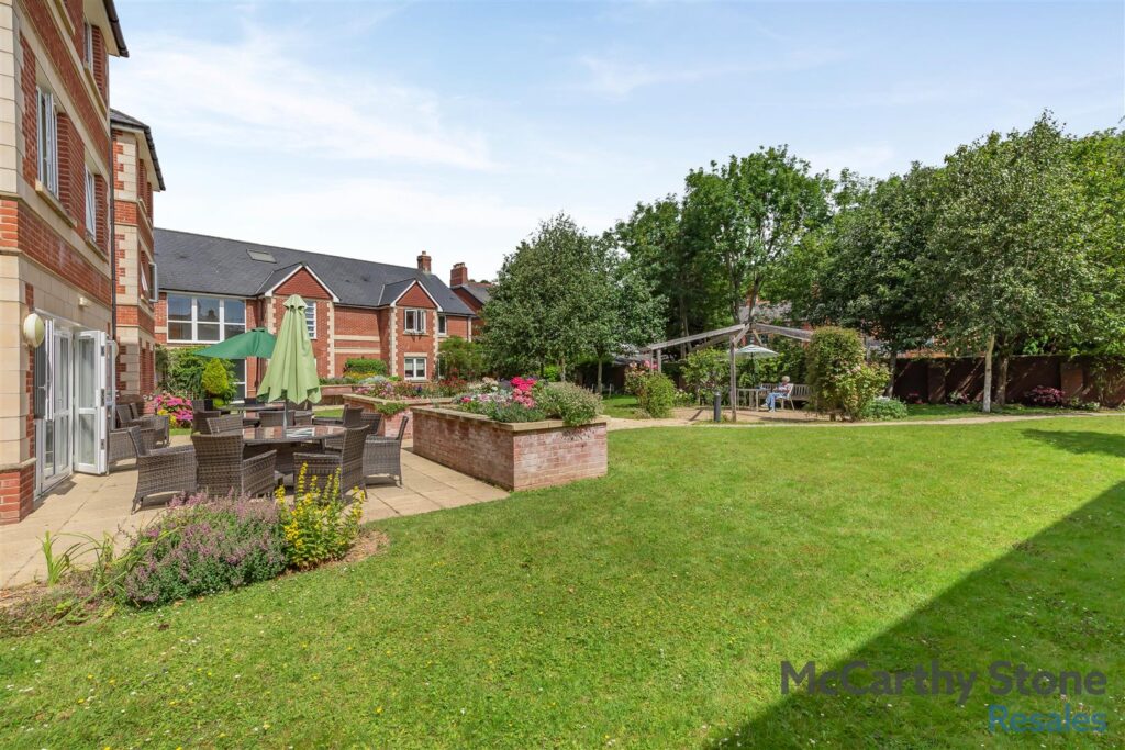 Thomas Court, Marlborough Road, Cardiff, Glamorgan, CF23 5EZ