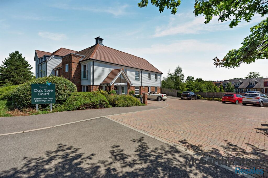 Oak Tree Court, Smallhythe Road, Tenterden, Kent, TN30 7EQ