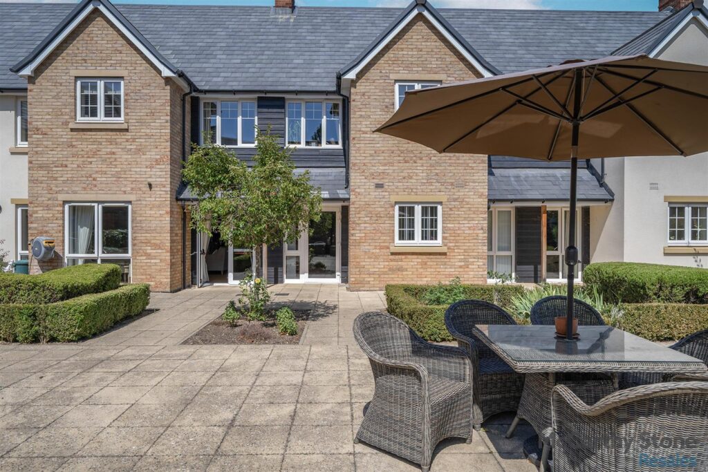 Roslyn Court, Lisle Lane, Ely, Cambridgeshire, CB7 4FA