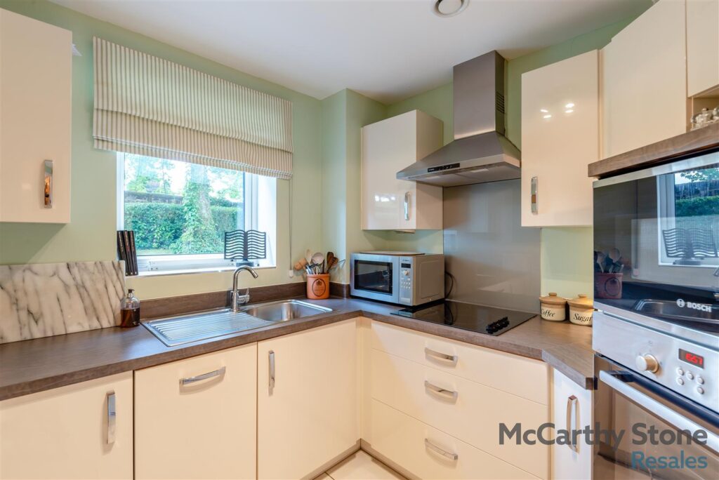 Thorneycroft, Wood Road, Tettenhall, WV6 8PR