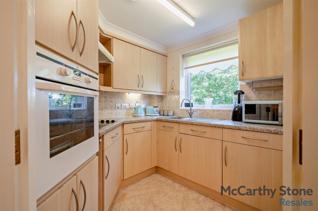 Fussells Court, Station Road, Worle, Weston-Super-Mare