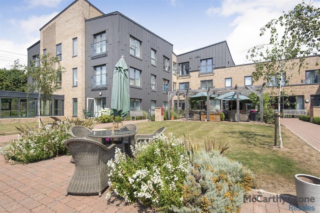 Norton Place, Icknield Way, Baldock SG7 5AN