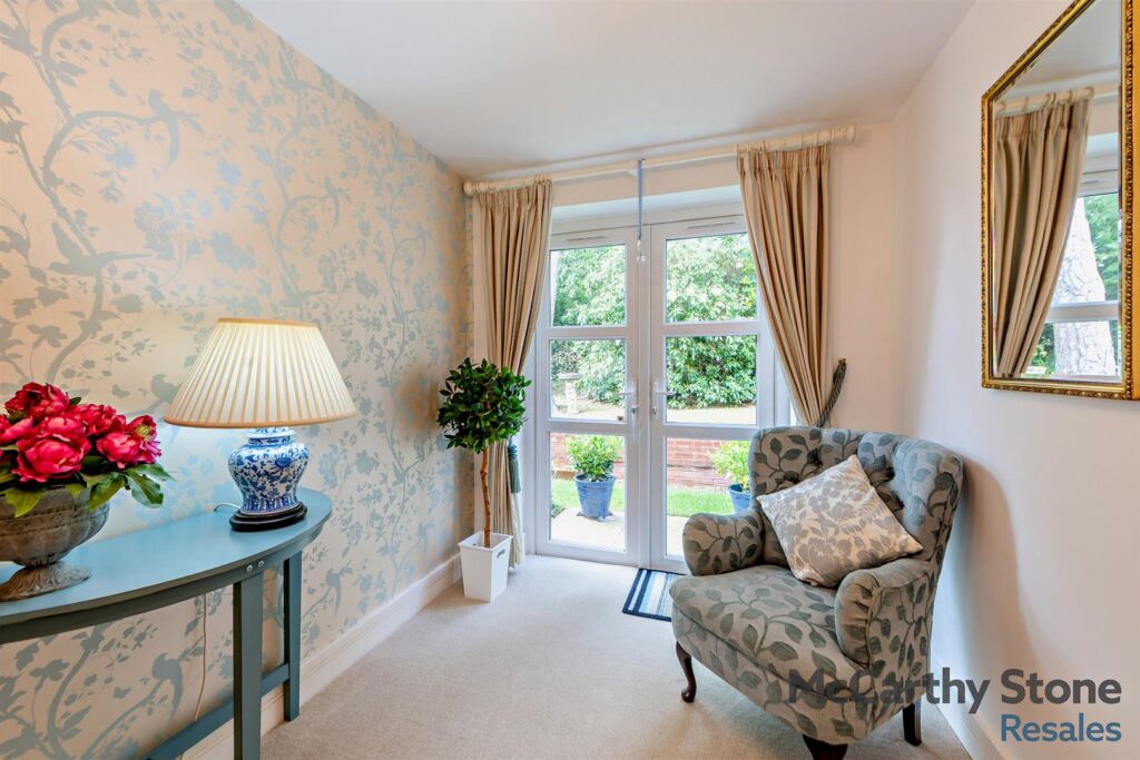 Ridgeway Court, Mutton Hall Hill, Heathfield, East Sussex, TN21 8NB