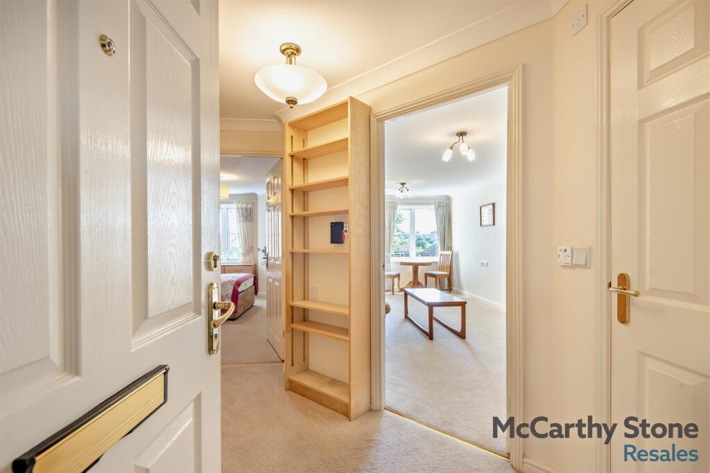 Portman Court, Grange Road, Uckfield, East Sussex, TN22 1FD