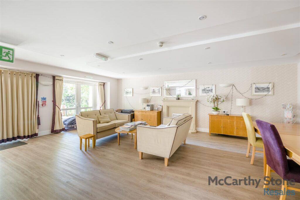 Peel Court, College Way, Welwyn Garden City, Hertfordshire, AL8 6DG