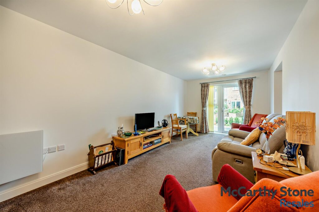 Oak Tree Court, Smallhythe Road, Tenterden, Kent, TN30 7EQ
