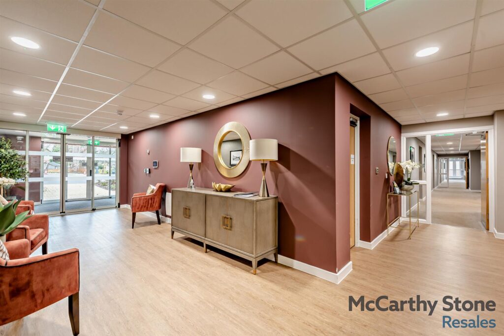 Hooton Road, Willaston, Neston, CH64 1AD