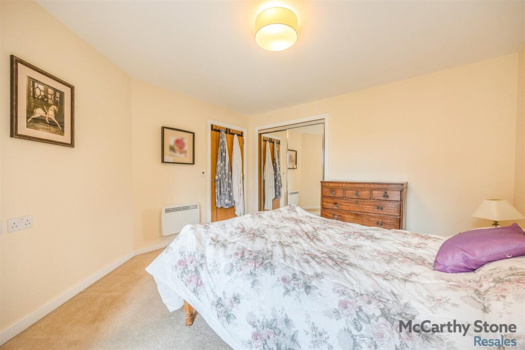 Lyle Court, 25 Barnton Grove, Edinburgh