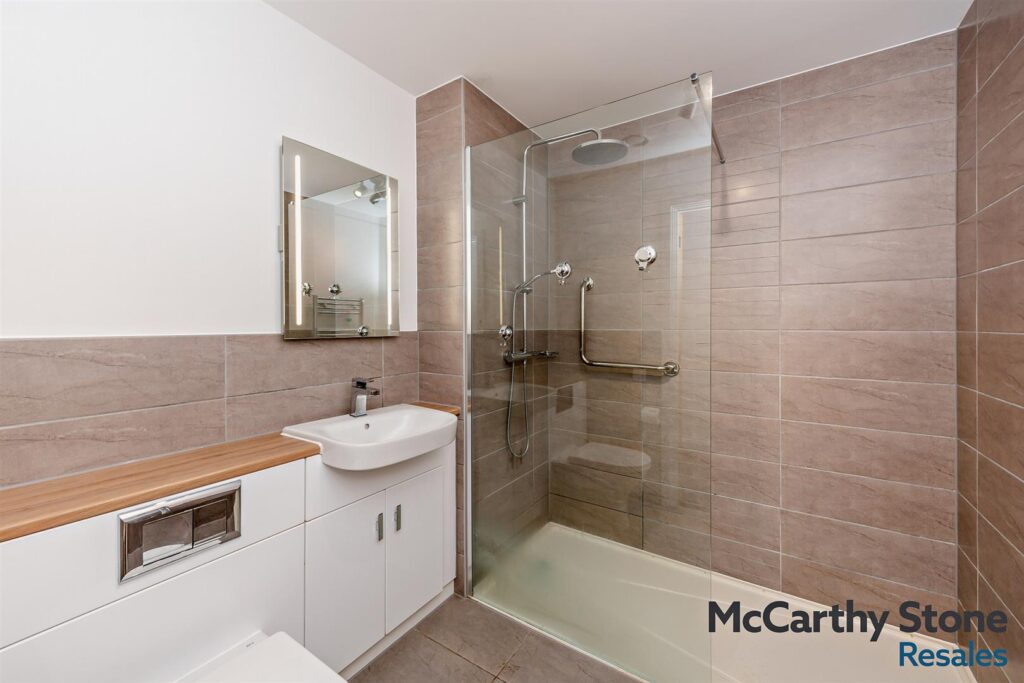 Oak Tree Court, Smallhythe Road, Tenterden, Kent, TN30 7EQ