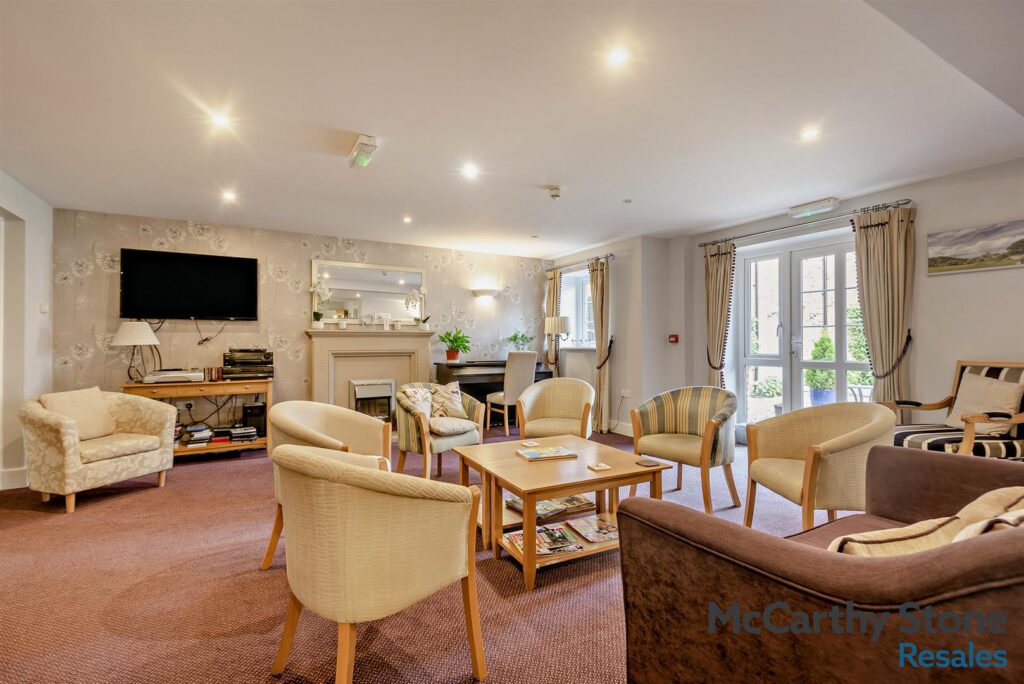 Clarence Court, Clarence Road, Horsham, West Sussex, RH13 5TS