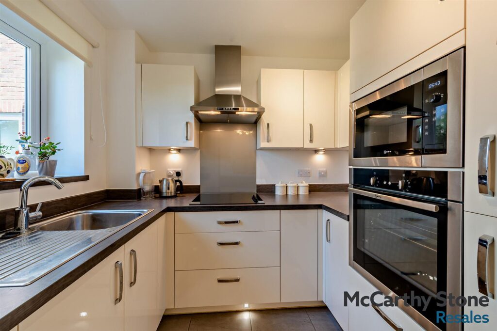 Oak Tree Court, Smallhythe Road, Tenterden, Kent, TN30 7EQ