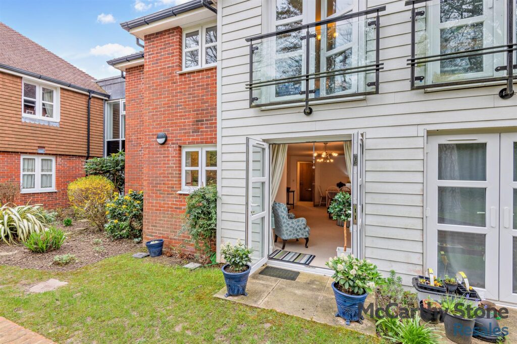 Ridgeway Court, Mutton Hall Hill, Heathfield, East Sussex, TN21 8NB