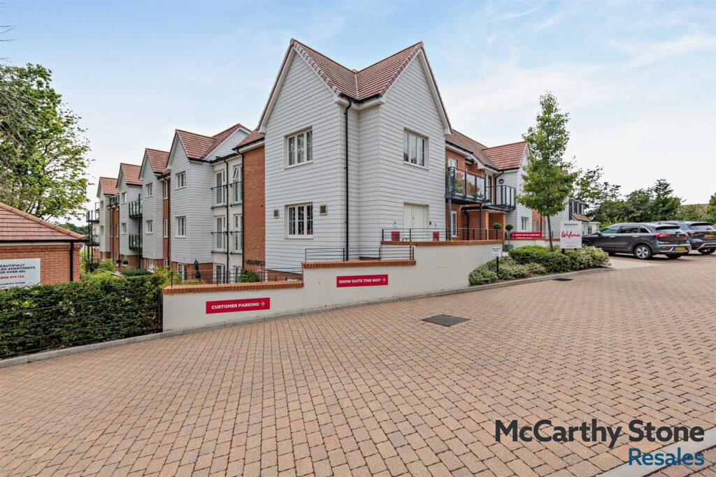 Weavers House, Highgate Hill, Hawkhurst, TN18 4FH