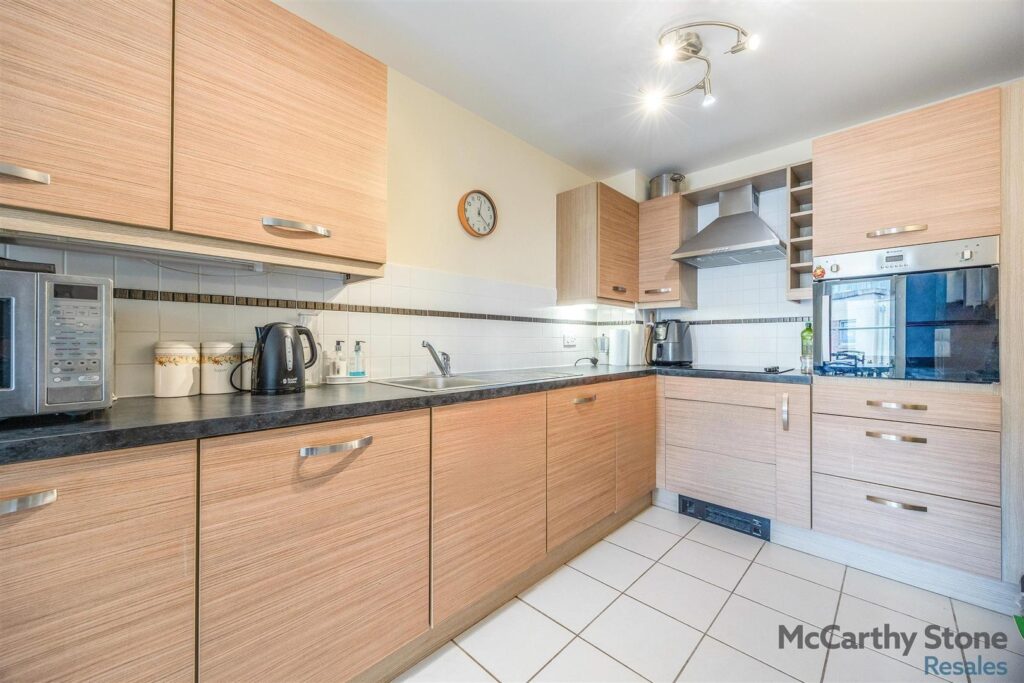 Lyle Court, 25 Barnton Grove, Edinburgh