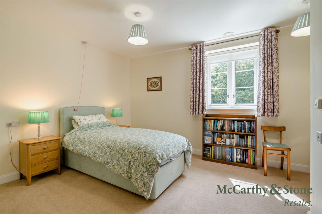 Lambrook Court, Gloucester Road, Larkhall, Bath