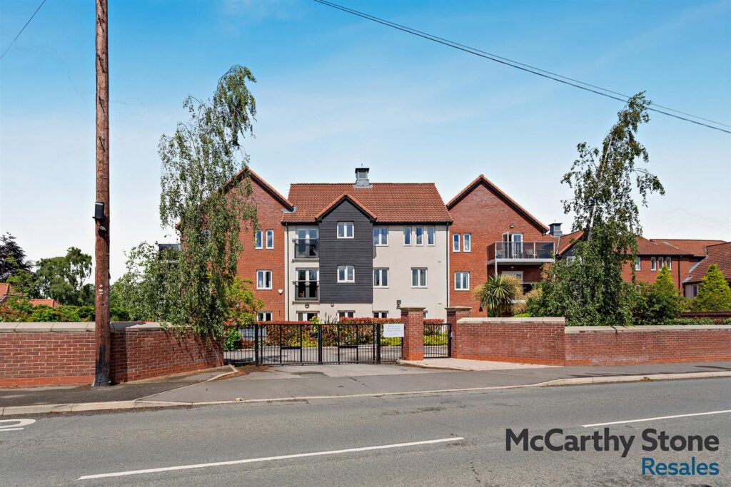 Smithson Court, Top Lane, Copmanthorpe, York, YO23 3AA