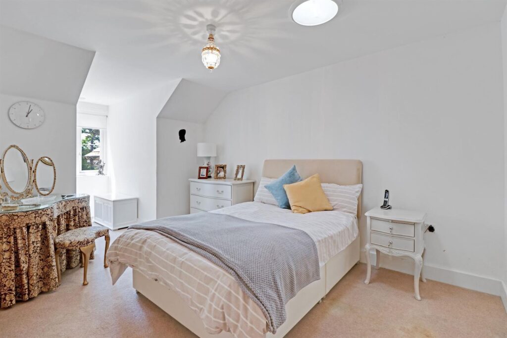 Faulkner House, Chislehurst, BR7 6FA