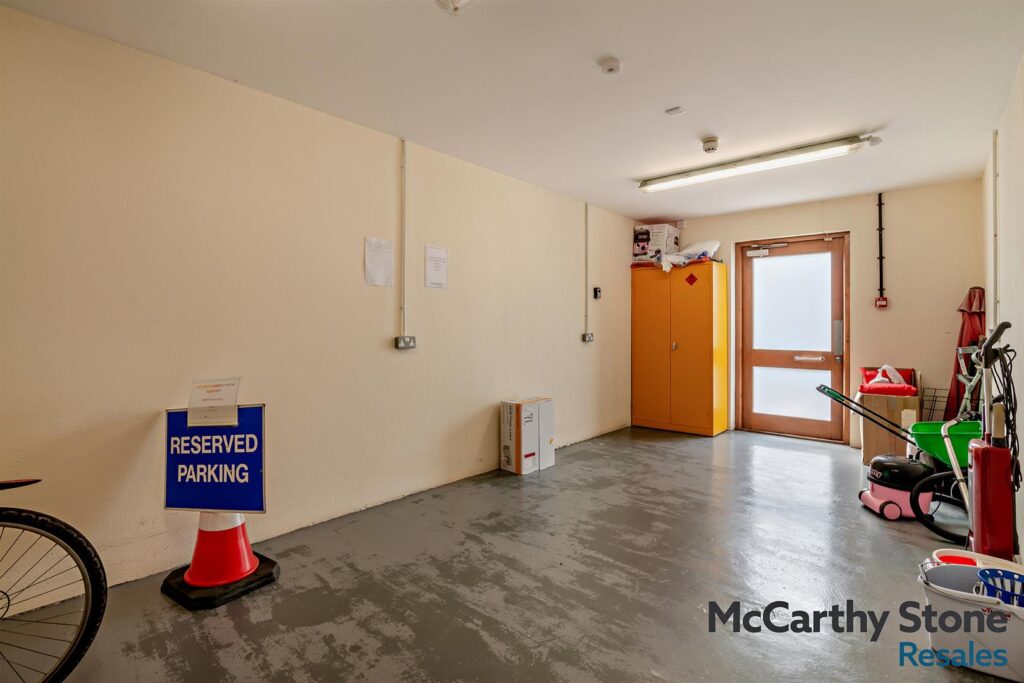 1 Barnes Wallis Court, Charles Briggs Ave, Howden