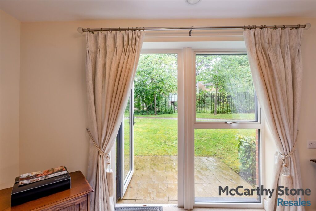 Glenhills Court, Little Glen Road, Glen Parva, Leicester, LE2 9DH