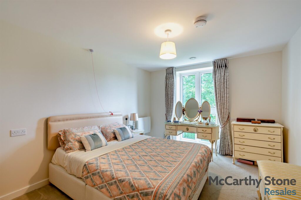 Whitaker Grange New Street, Ossett