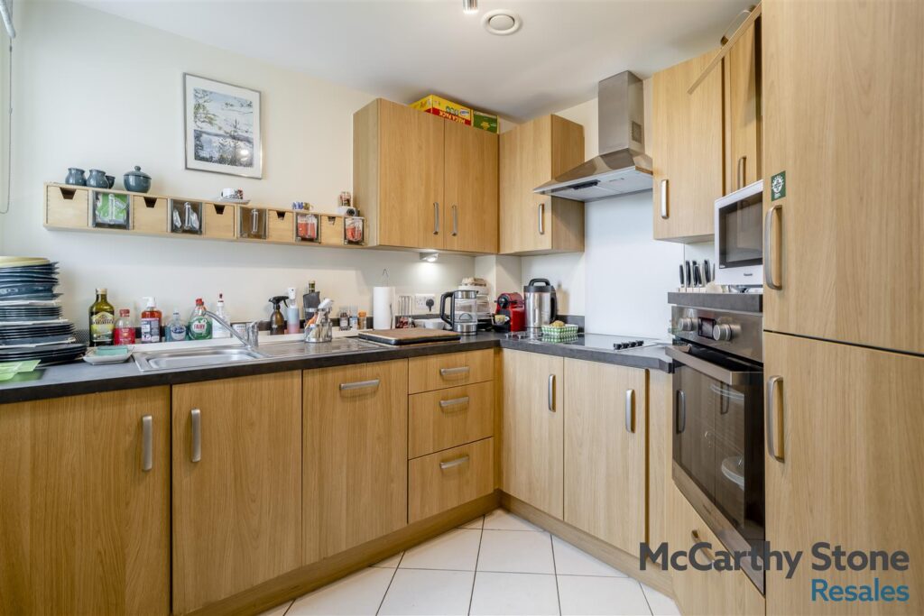 142 Greaves Road, Lancaster