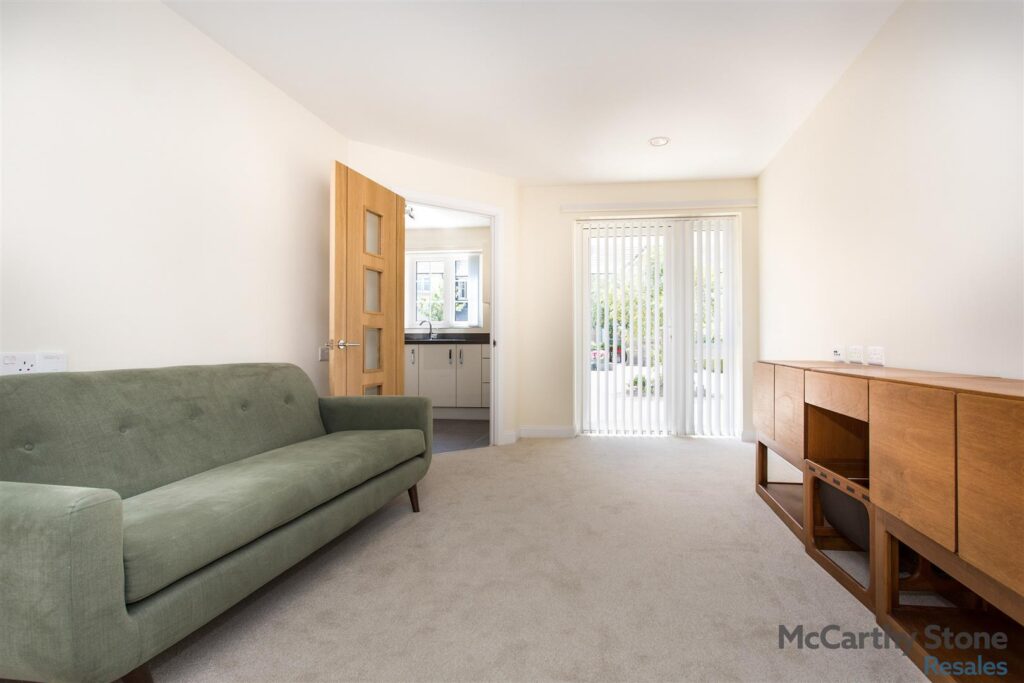 Roslyn Court, Lisle Lane, Ely, Cambridgeshire, CB7 4FA